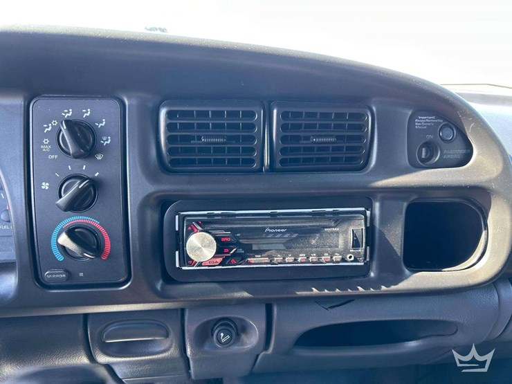 1999-dodge-ram-3500-image-15