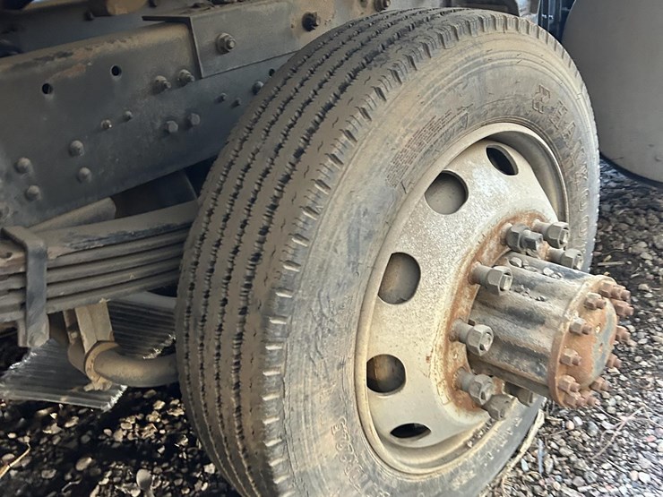 1989-volvo-fe6-image-16