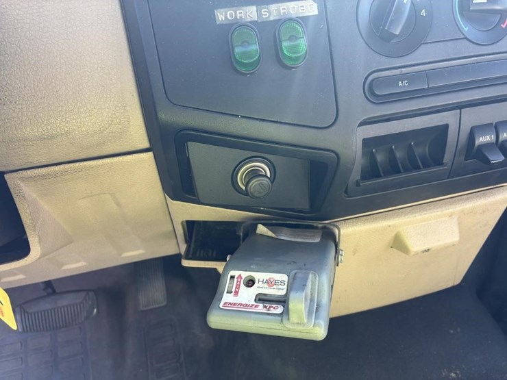 2008-ford-f350-image-16