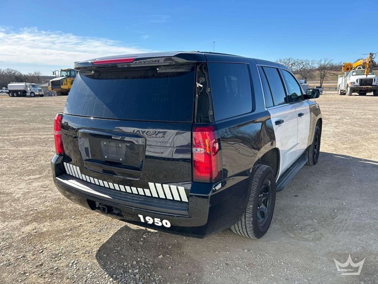 2019-chevrolet-tahoe-image-4