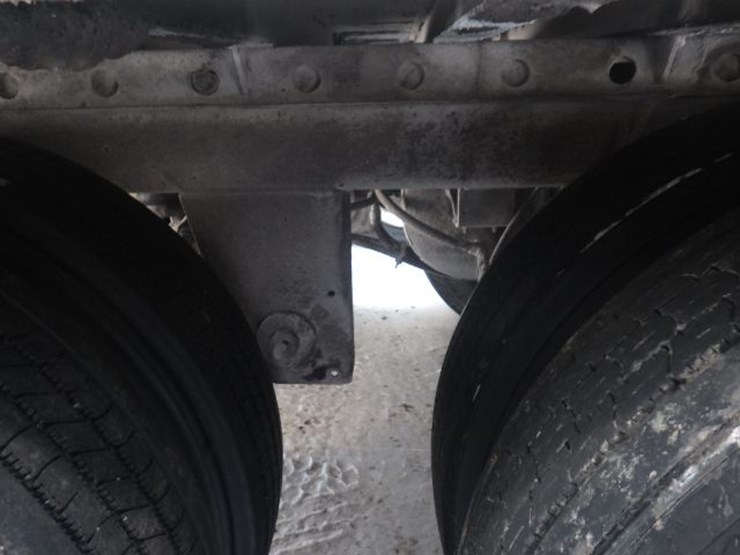 2019-utility-4000d-x-image-10