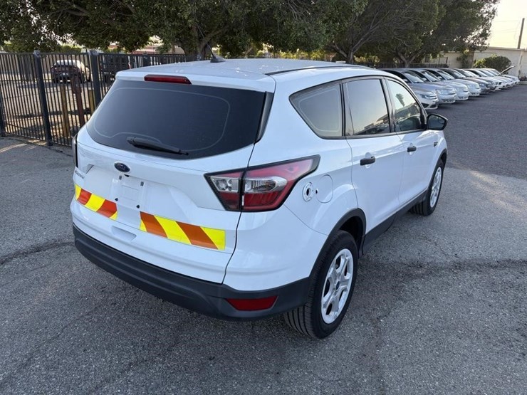 2017-ford-escape-image-3