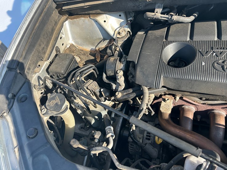 2011-toyota-highlander-image-16