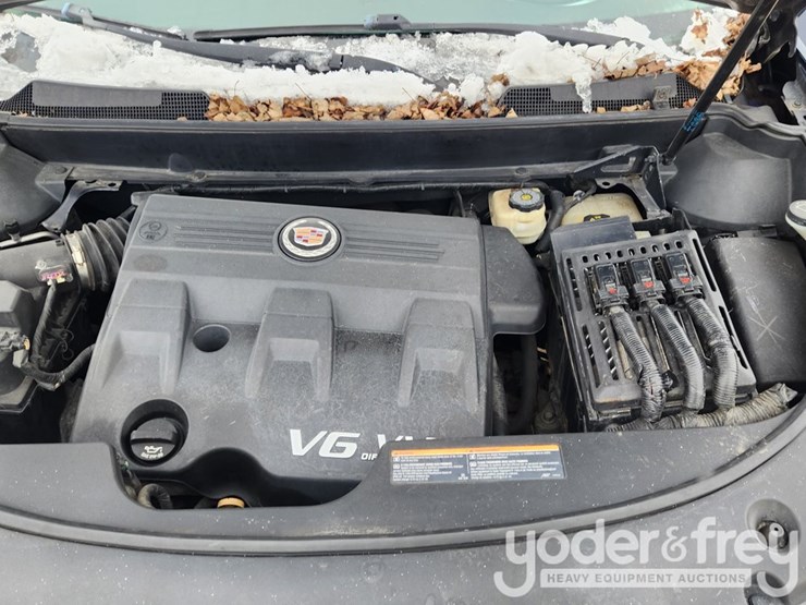 2011-cadillac-srx-image-13