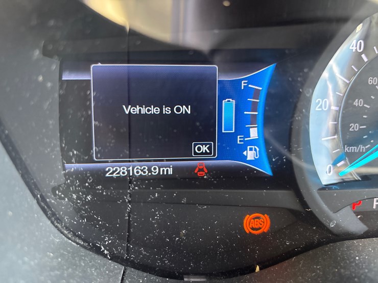 #1119-•-2016-ford-fusion-hybrid-passenger-car-image-4