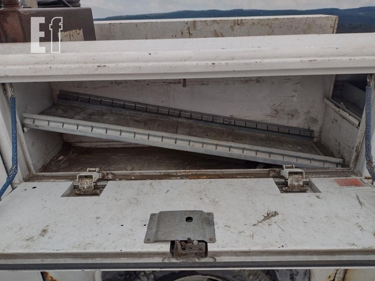 2008-gmc-3500-image-24