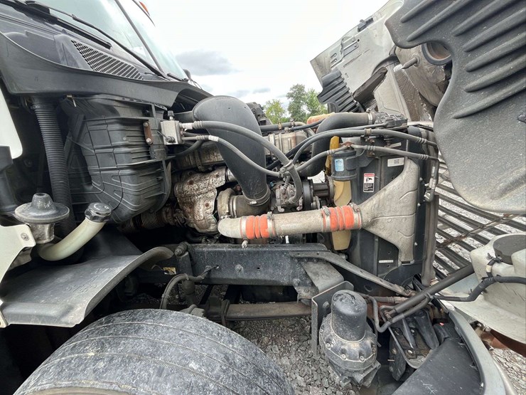 2018-freightliner-cascadia-evolution-t/a-truck-tractor-image-54