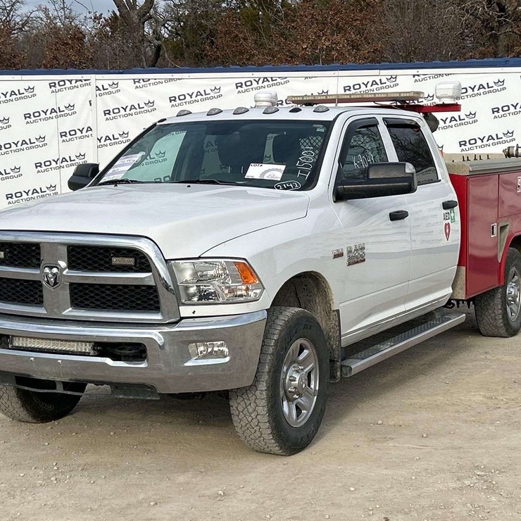 2017 DODGE 3500