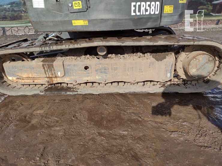 2016-volvo-ecr58d-image-27