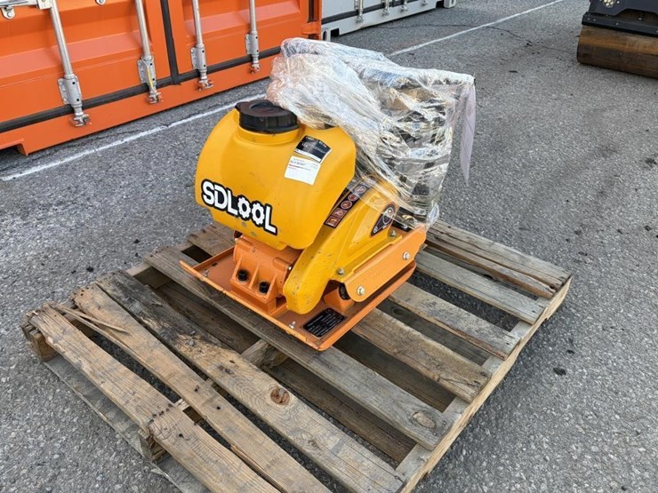 skid-steer-plate-compactor-image-1