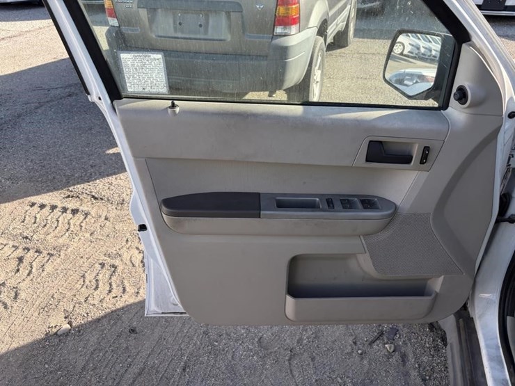 2008-ford-escape-hybrid-image-9