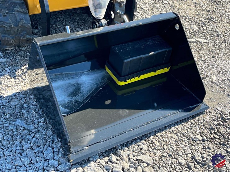 2026-agt-mx-mrt14-compact-track-loader-mini-skid-steer-image-12