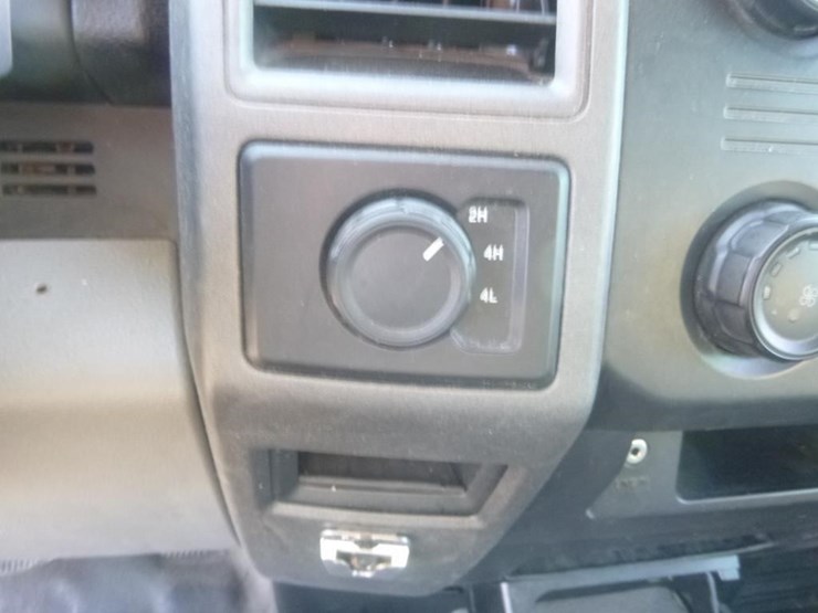 2017-ford-f350-image-14