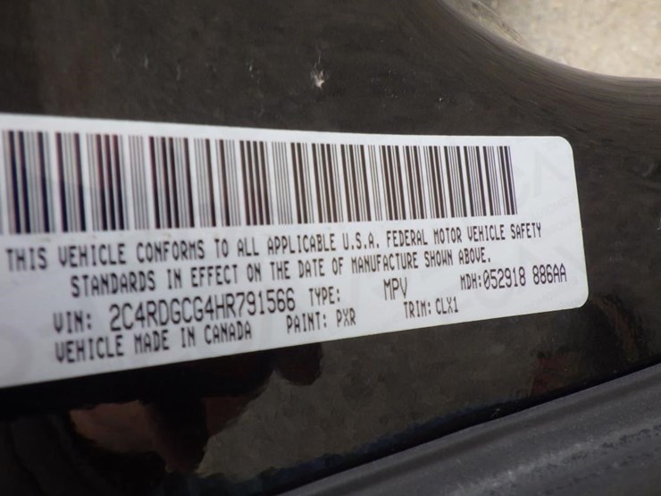 2017-dodge-grand-caravan-image-17