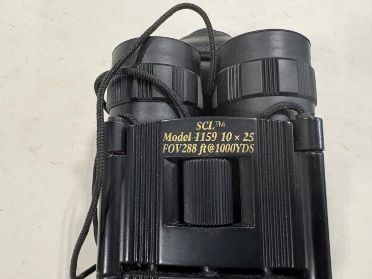 2-binoculars-image-5