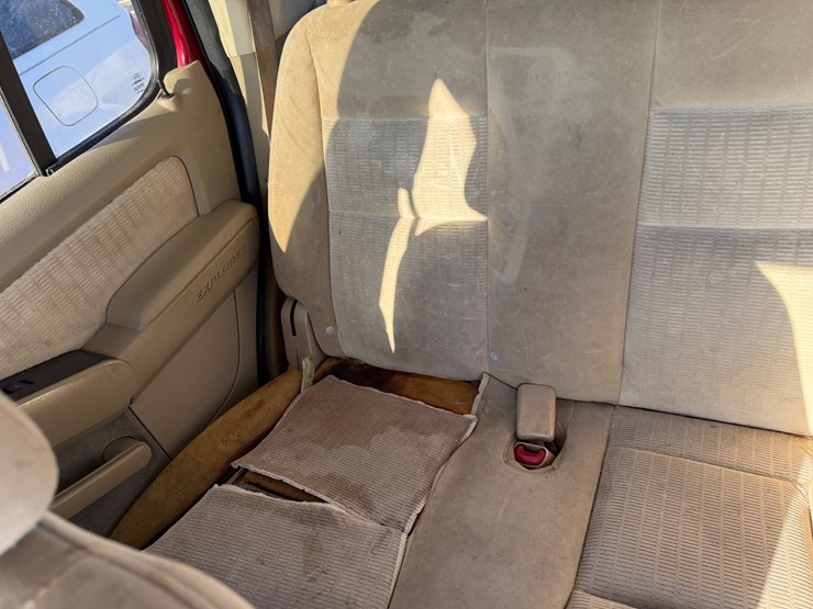 2008-ford-explorer-image-43