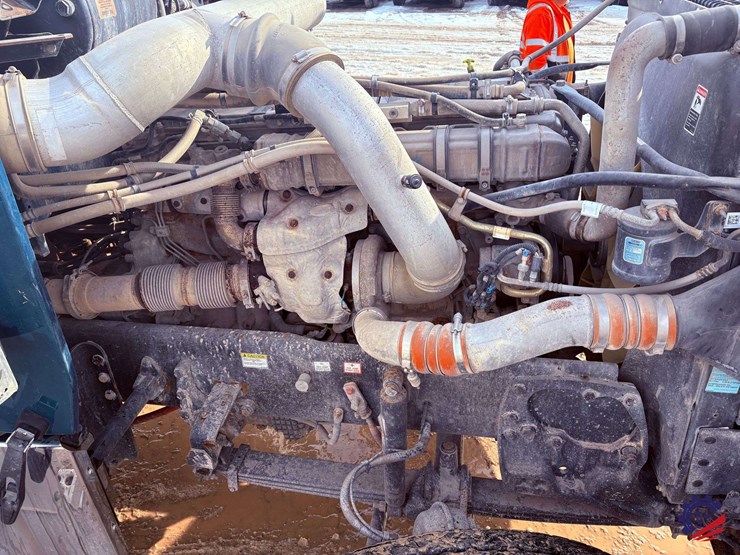 2021-western-star-4900ex-image-42