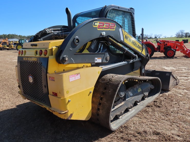 2020-new-holland-c232-image-8