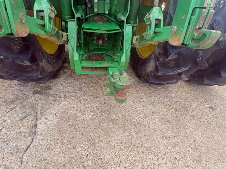 john-deere-8320r-image-13