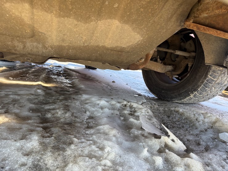 2015-chevrolet-tahoe-image-16