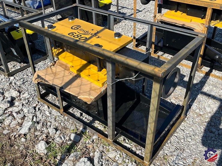 2026-agt-pd680-pz-skid-steer-breaker-attachment-image-5