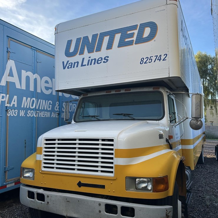 2001 INTERNATIONAL 4700