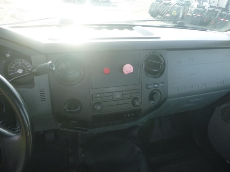 2012-ford-f650-image-12