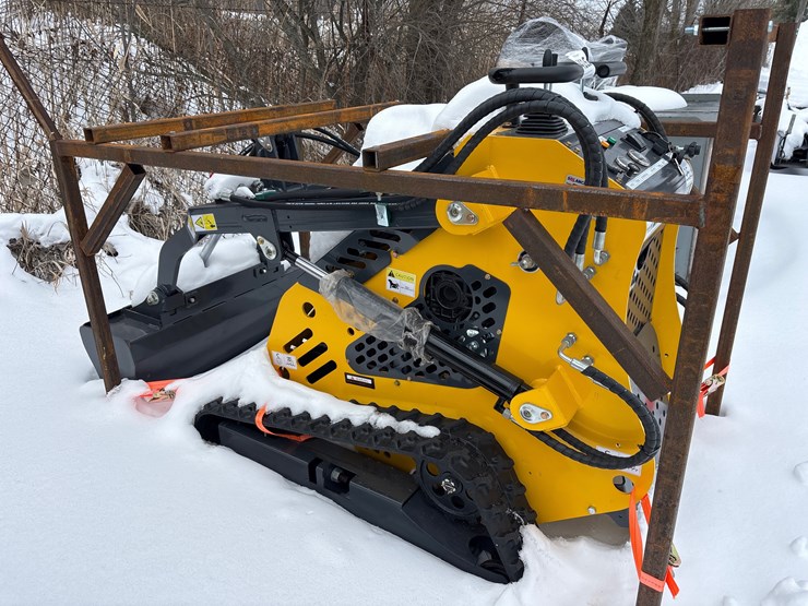 #4115-•-d1g.-new-sd-lanch-sdll60-mini-skidsteer-image-1