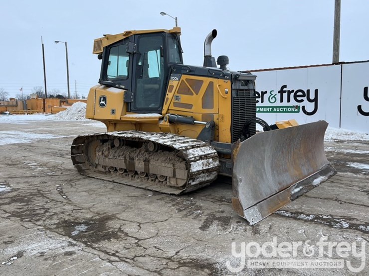 2016-deere-700k-lgp-image-8