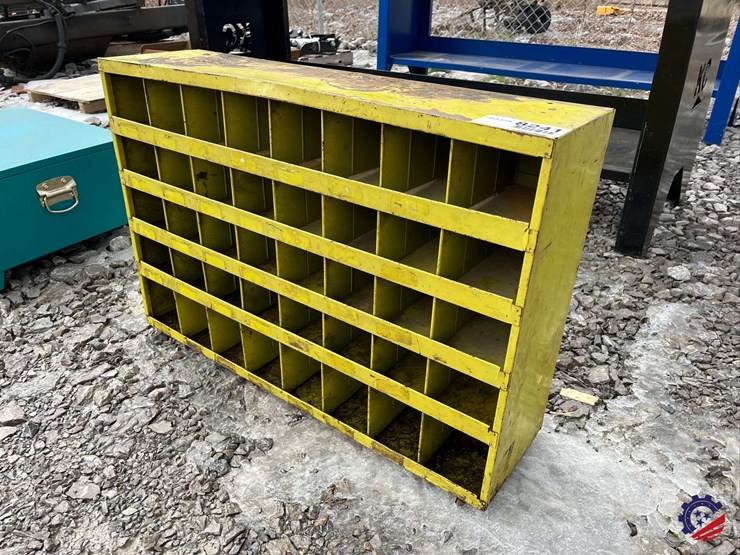 steel-nuts-and-bolts-organizer-image-1