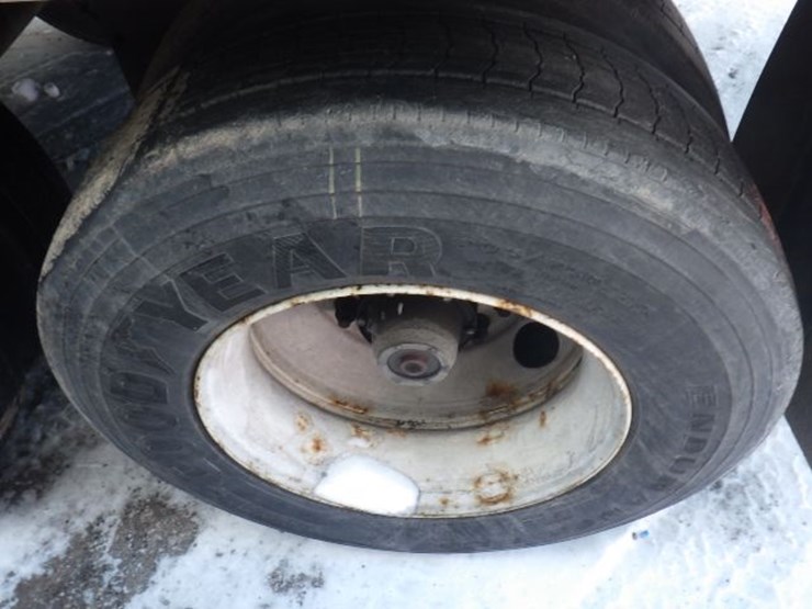 2016-hyundai-translead-image-14