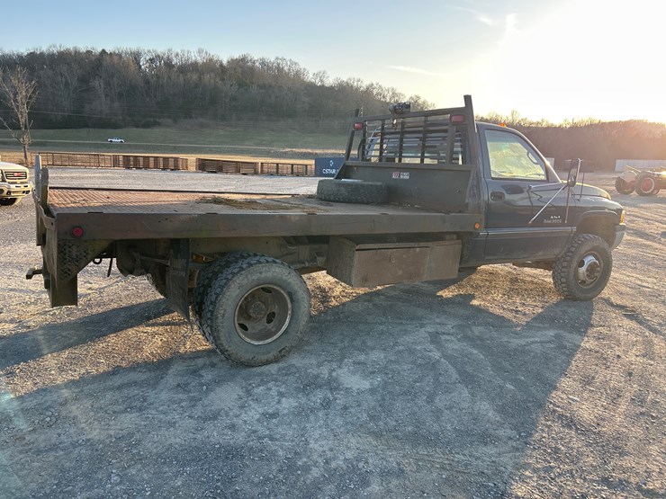 1995-dodge-3500-image-5