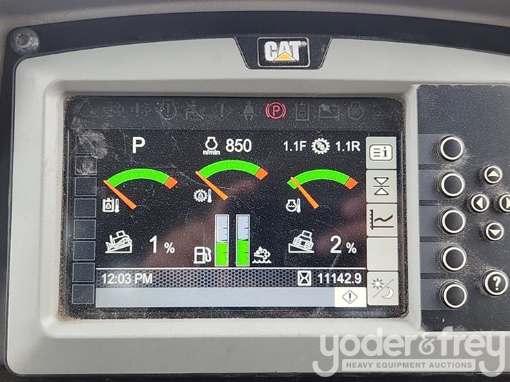 2016-caterpillar-d6n-image-24