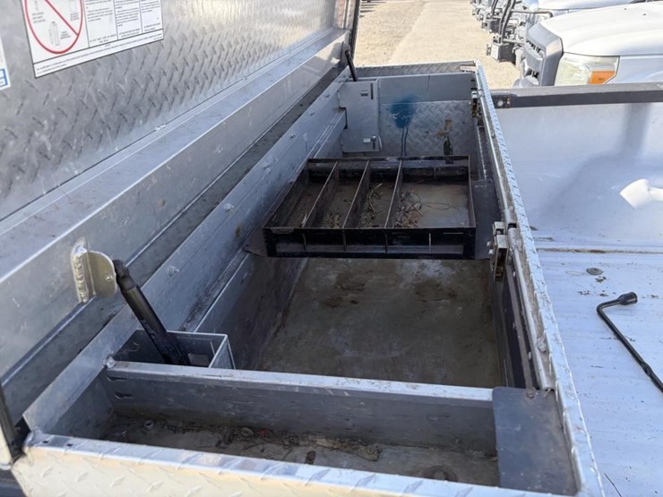 2011-ford-f250-image-27