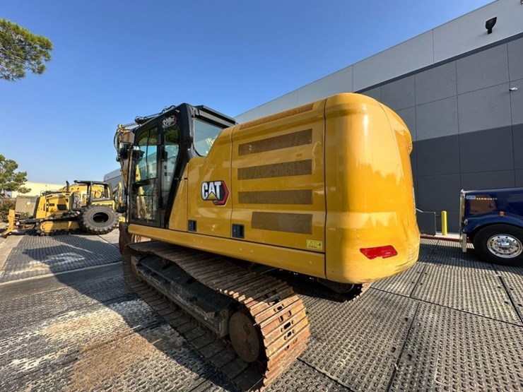 2021-caterpillar-320gc-image-6