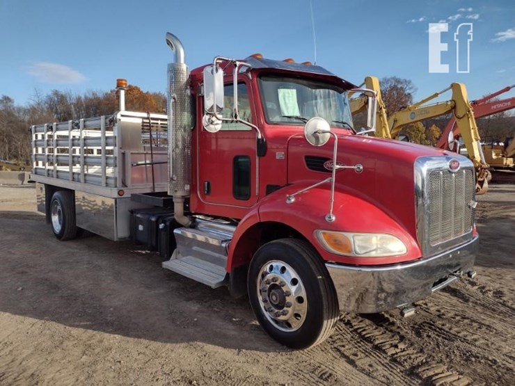 peterbilt-330-image-42