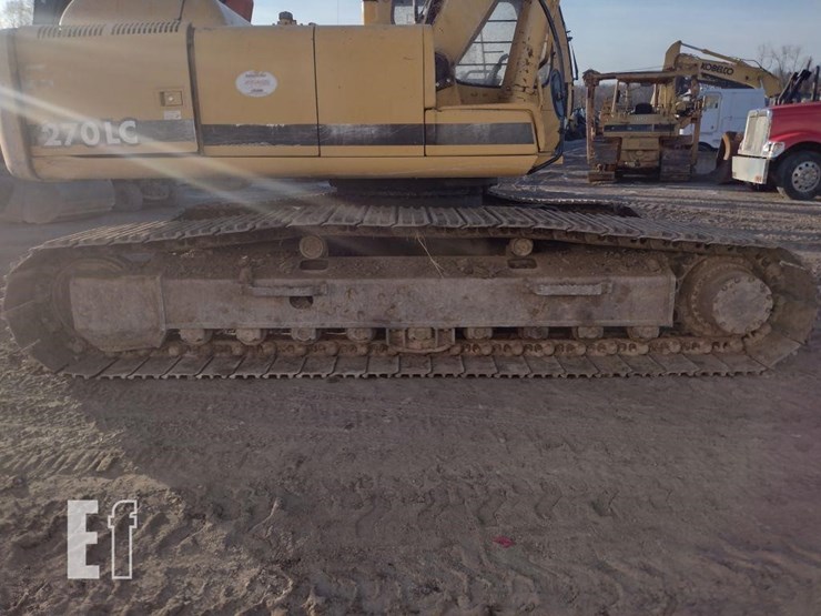 2000-deere-270c-lc-image-22