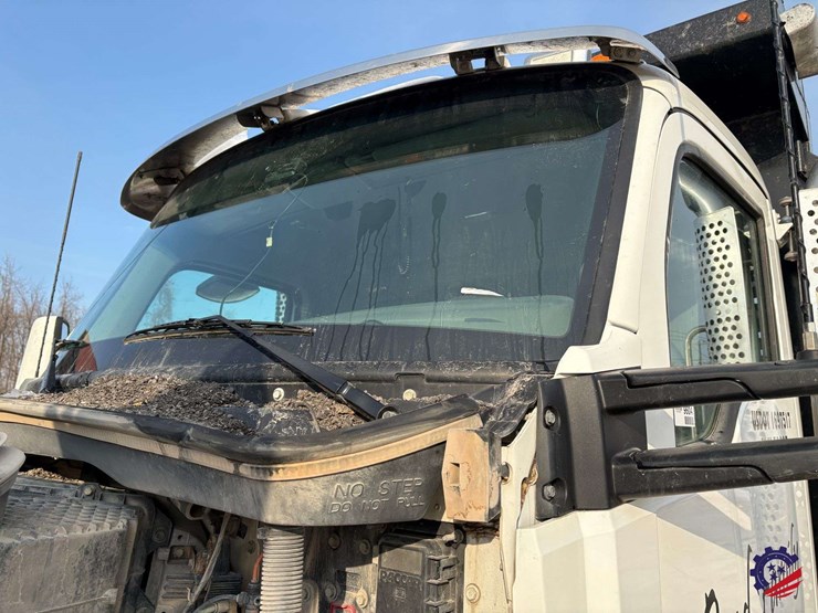 2019-kenworth-t880-image-39