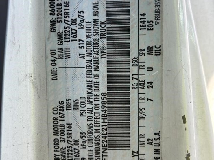 2001-ford-e250-image-17