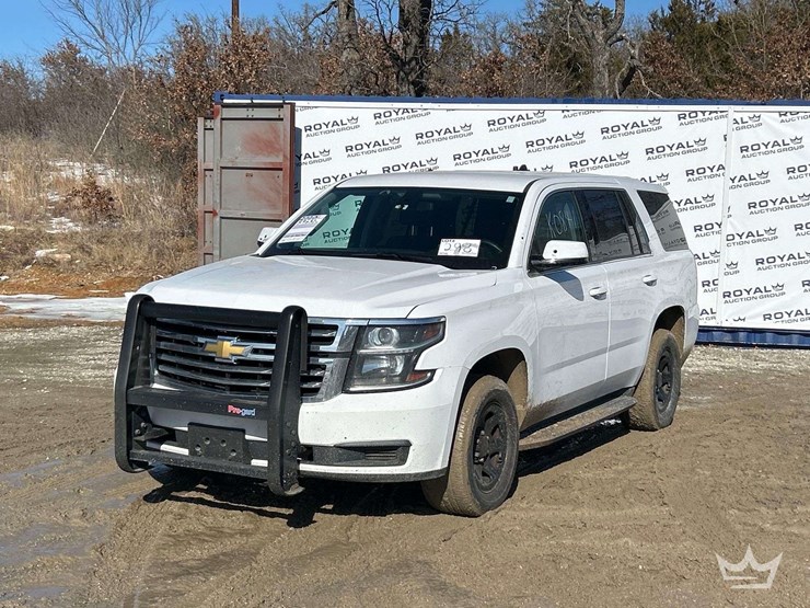 2020-chevrolet-tahoe-image-1