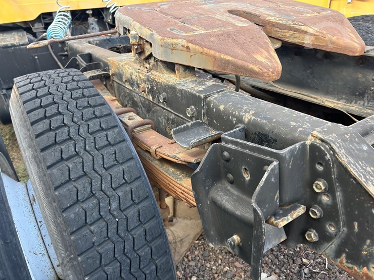 1984-international-s2200-image-18