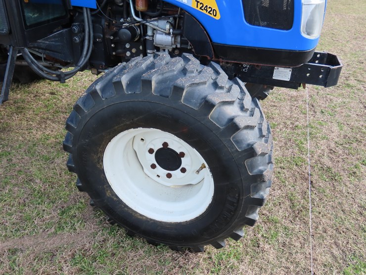 2008-new-holland-t2420-image-3