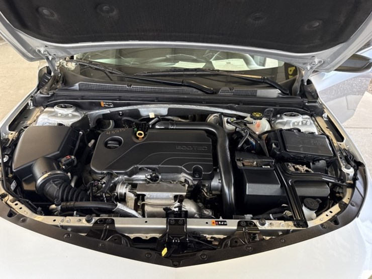 2021-chevrolet-malibu-ls-sdn-image-15