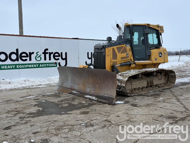 2016-deere-700k-lgp-image-2