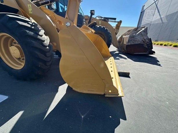 2018-caterpillar-910m-image-10