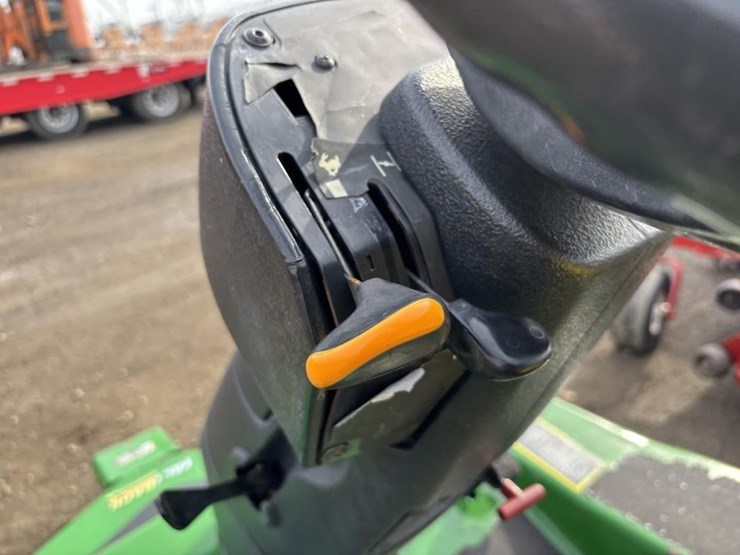 2010-john-deere-2010-image-13