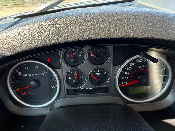 2005-ford-f150-image-39