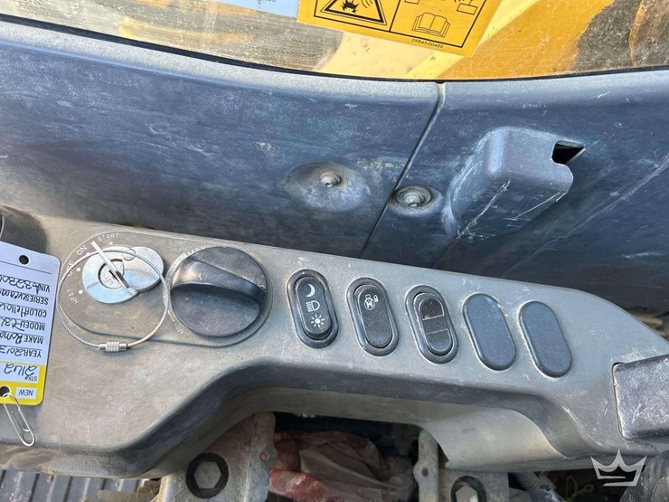 2013-komatsu-pc360-image-17