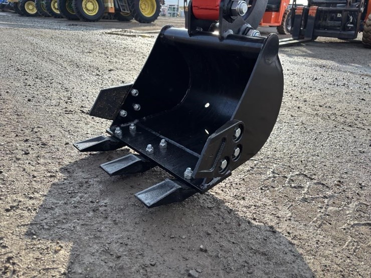 2025-tpm-18k-hydraulic-excavator-image-11