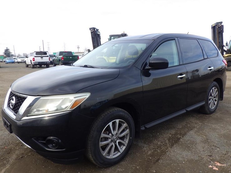 2014-nissan-pathfinder-image-1